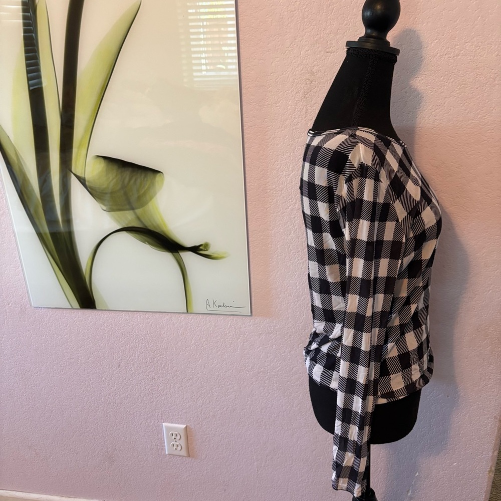 Must bundle Shirt size medium - Picture 3 of 5